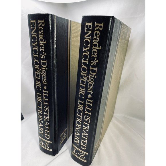 Vintage Readers Digest Illustrated Encyclopedia Dictionary 2 Volumes 1987 Books - Picture 2 of 7
